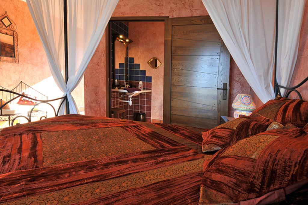 Chateau De Larre Chatres-sur-Cher Room photo